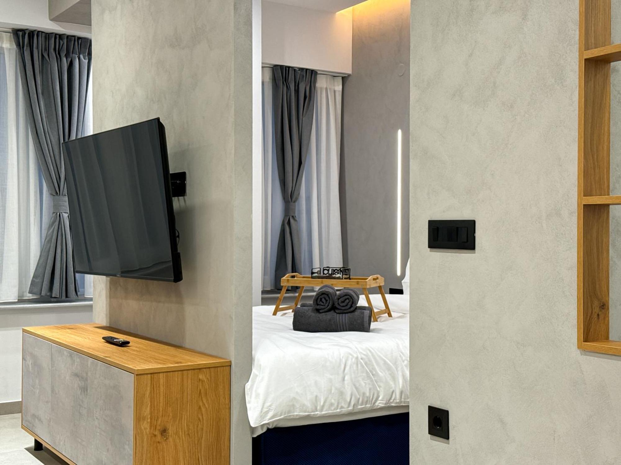 Bluekaravan Suite Thessaloniki Exterior photo
